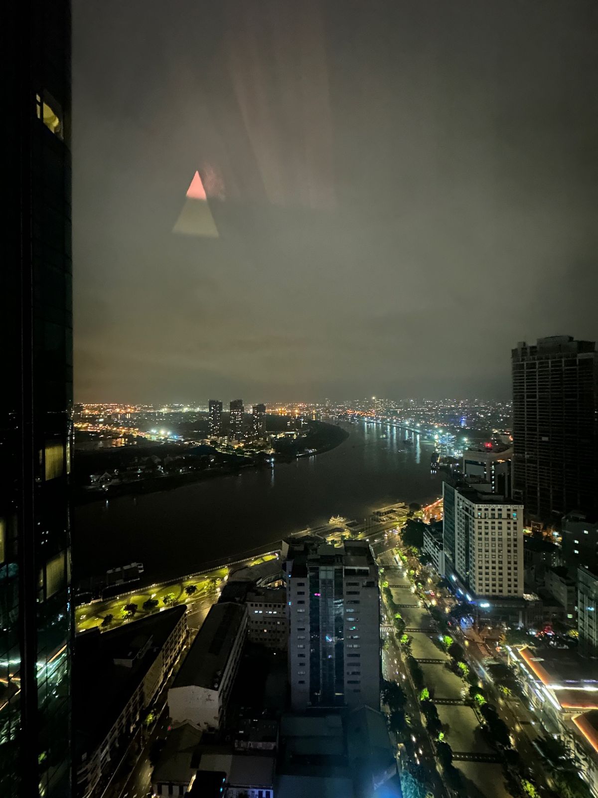 フライトが遅れたり、イミグレでかなり時間かかったりと、色々遅れたけどなんと...