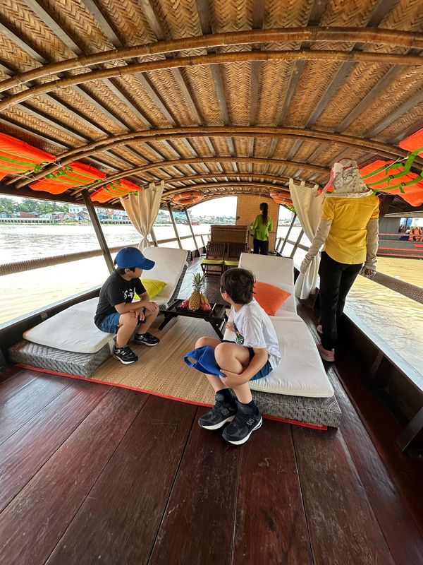 ベトナム・ホーチミン「ベトナム　ホーチミン」の写真：カイベーまで2時間ちょい
船に乗り換えて...