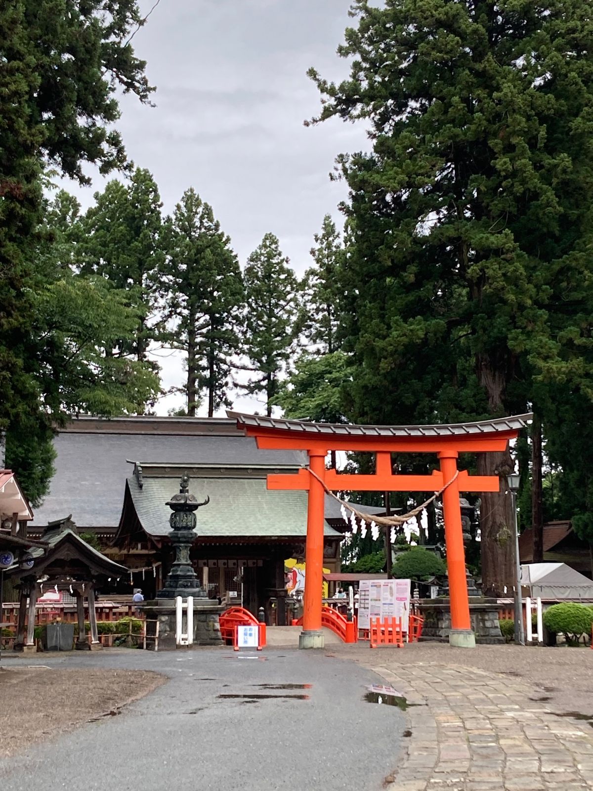 《四戸》という地名は、今はありません。
調べたら、二つの説があるらしく、そ...