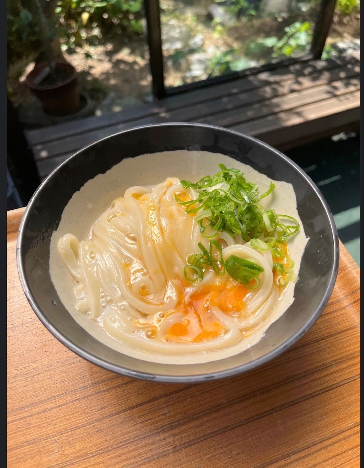 鶴丸うどん　カレーうどん
上原屋本店　かけうどん
うどんバカ一代　釜玉バタ...