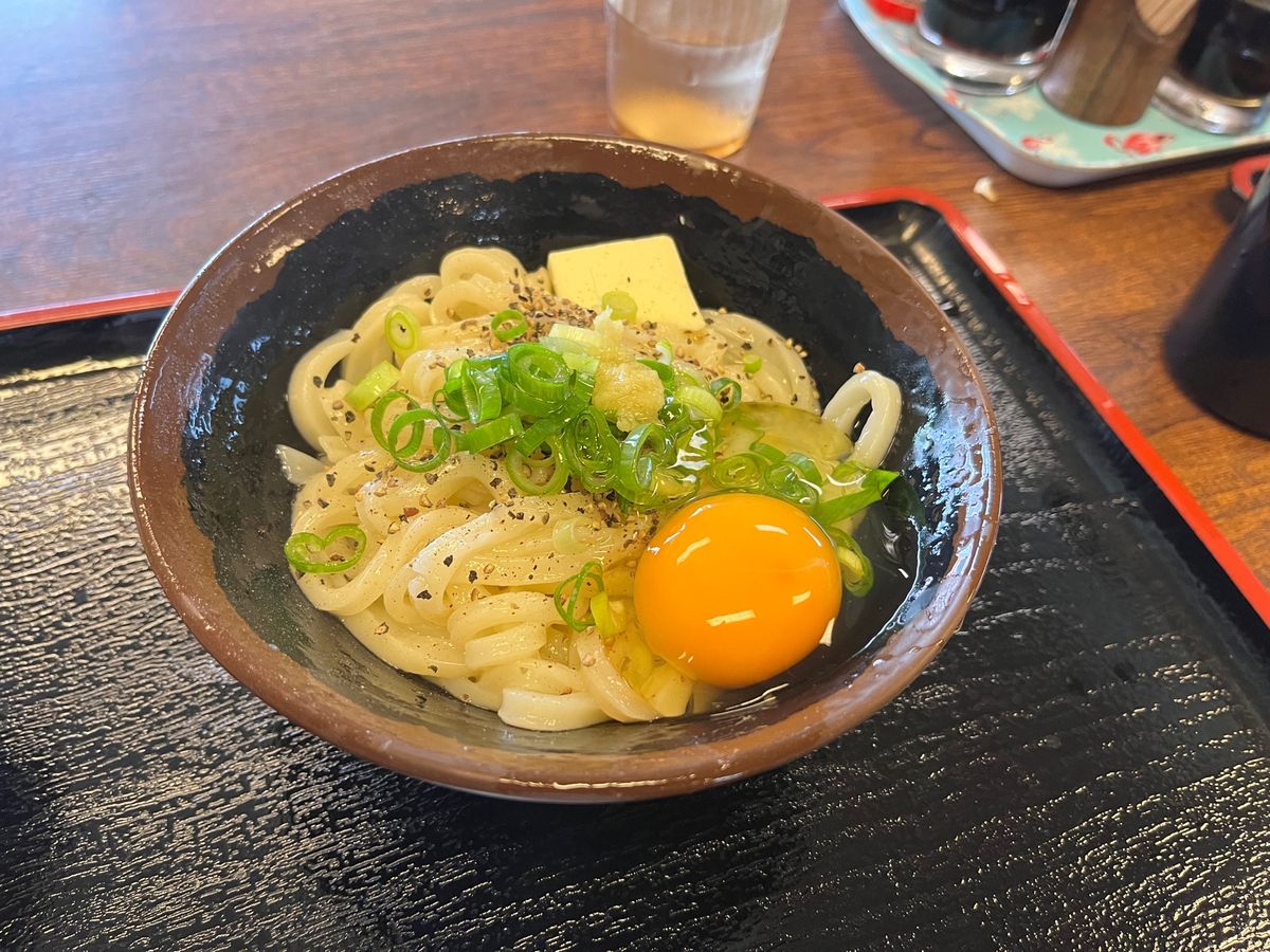 鶴丸うどん　カレーうどん
上原屋本店　かけうどん
うどんバカ一代　釜玉バタ...