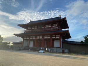 私たちが泊まった平城京跡地RVパーク。
めっちゃトイレきれいで、快適でした...