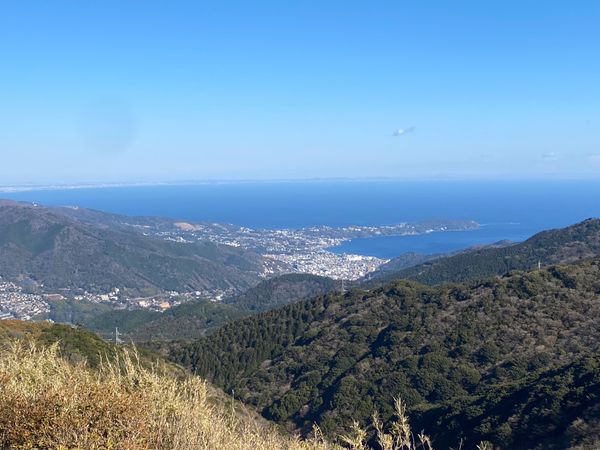 日本・静岡県「熱海へ」の写真：こちらは十国峠