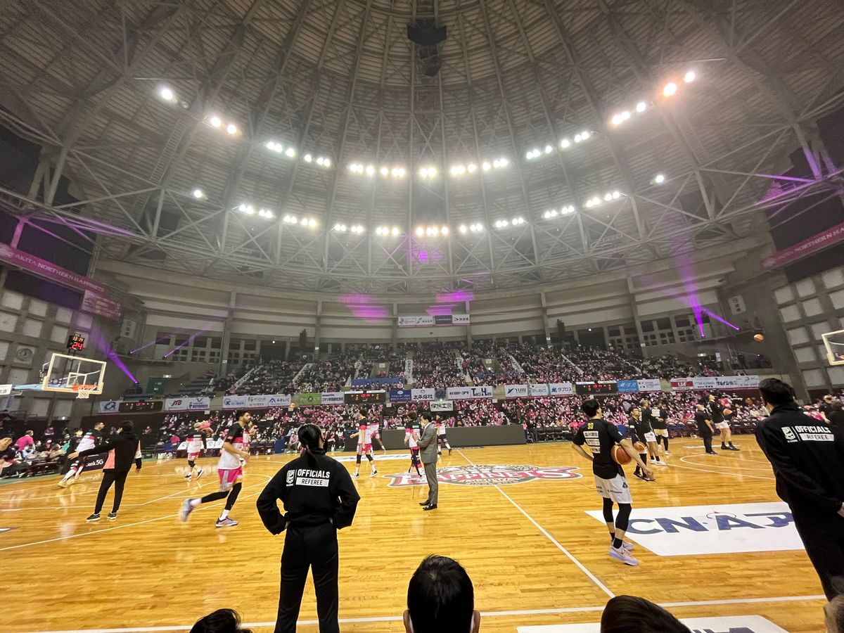 ジンギスカンを食べ
秘湯である乳頭温泉の鶴の湯に行き
夜はノーザンハピネッ...