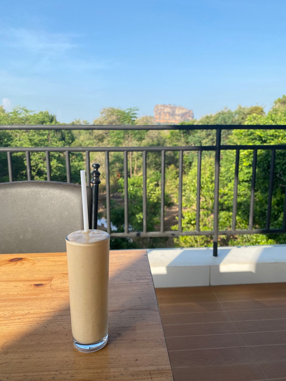 トゥクトゥクのボッタクリには気をつけよ！とネットで学習済みだったが、拍子抜...