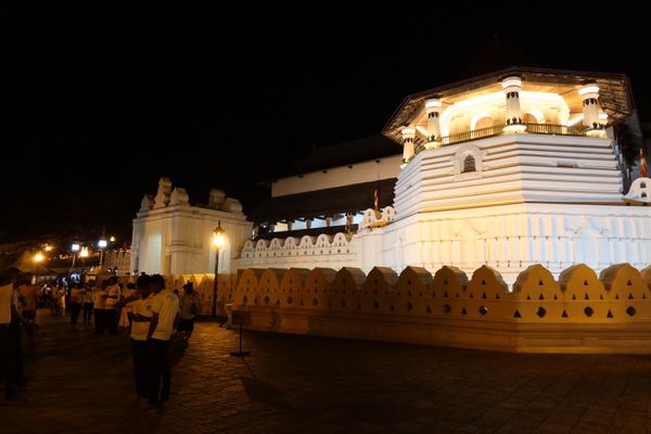 スリランカ・コロンボ「スリランカ🇱🇰」の写真：世界遺産の仏歯寺。