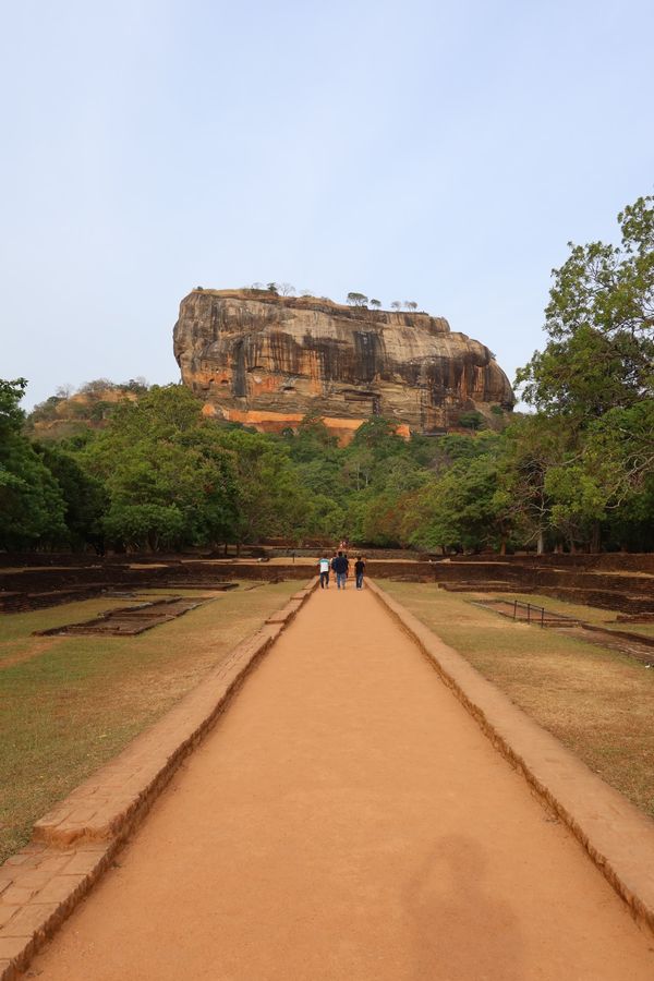 スリランカ・コロンボ「スリランカ🇱🇰」の写真：1日の最後はシギリヤロックでサンセットを...
