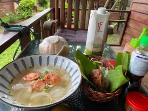 4日目。
ヴィラで朝食後、午前中の便でヴィエンチャンからルアンパバーンへ移...