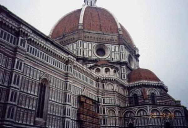 イギリス(英国)・ロンドン「専門学校3カ国研修旅行」の写真：ドゥオモ
ダビデ像