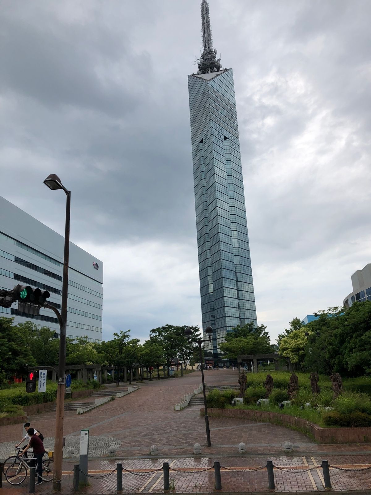 やっぱ福岡は都会やな