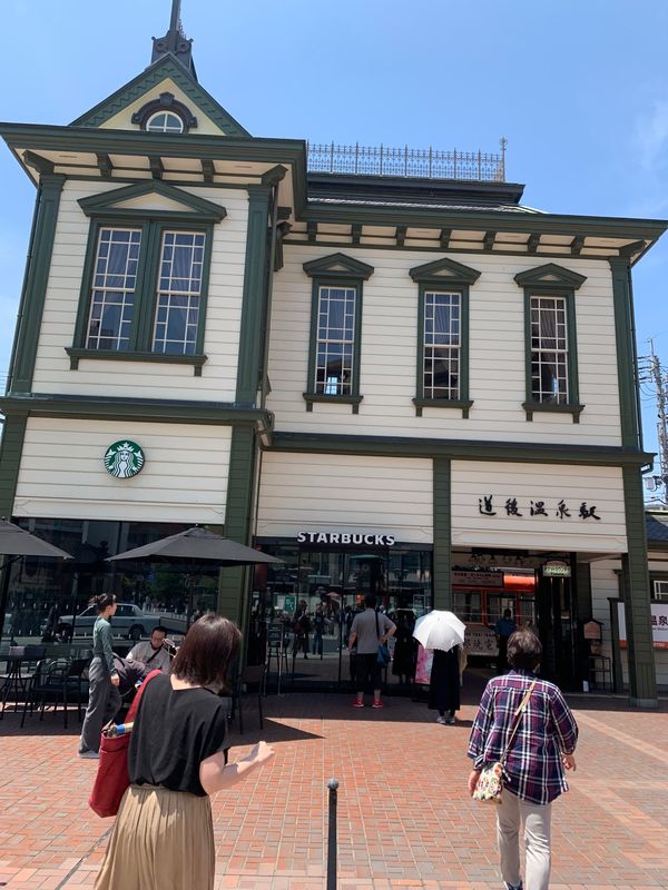 日本・愛媛県「家族旅行•瀬戸内」の写真：道後温泉