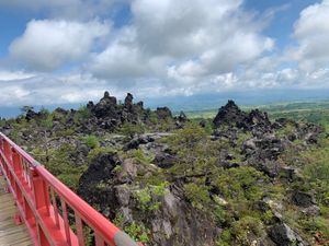 鬼押し出し