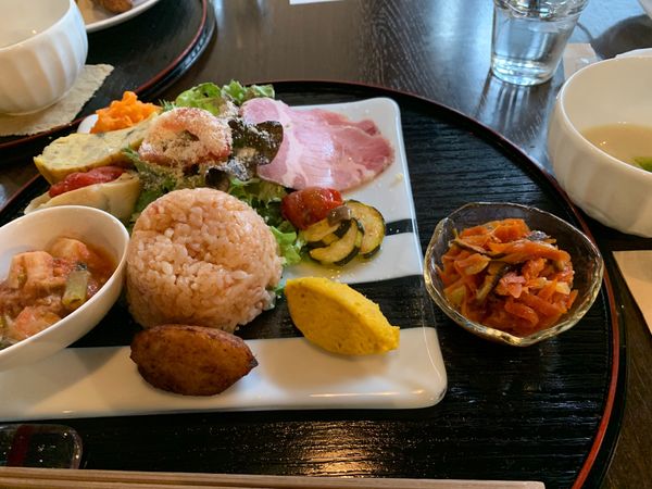 日本・徳島県「思いつきの淡路島」の写真：有馬温泉でランチ