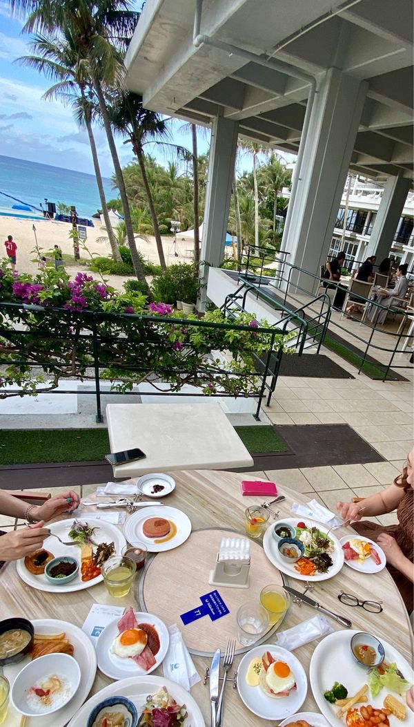 日本・沖縄「2023夏、沖縄旅」の写真：宴の翌日はゆっくり朝ごはん。
今年名前も...