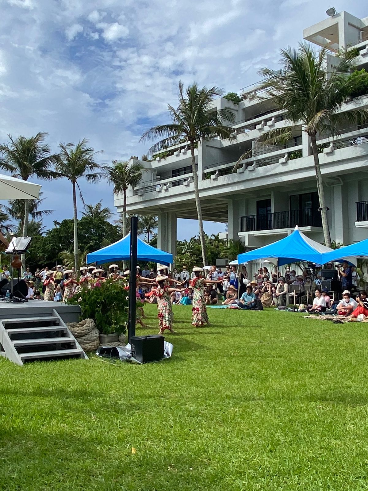 2日間に渡って開かれるフラの祭典、「ムーンビーチルアウ」。4年ぶりの開催。...