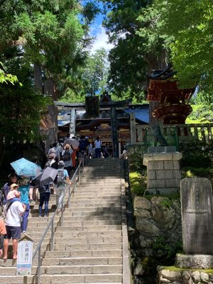 車渋滞の後の三峰神社参拝