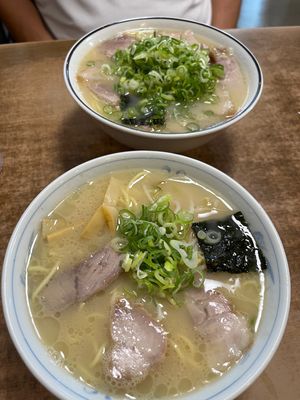 徳島ラーメン。危うく汁を飲み干すほど美味しかったです。