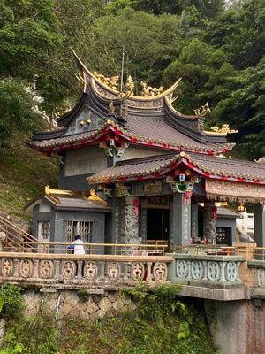 純陽寶殿もとてもご立派な建物✨

さらに先へ進んだところにある
福徳廟さん...