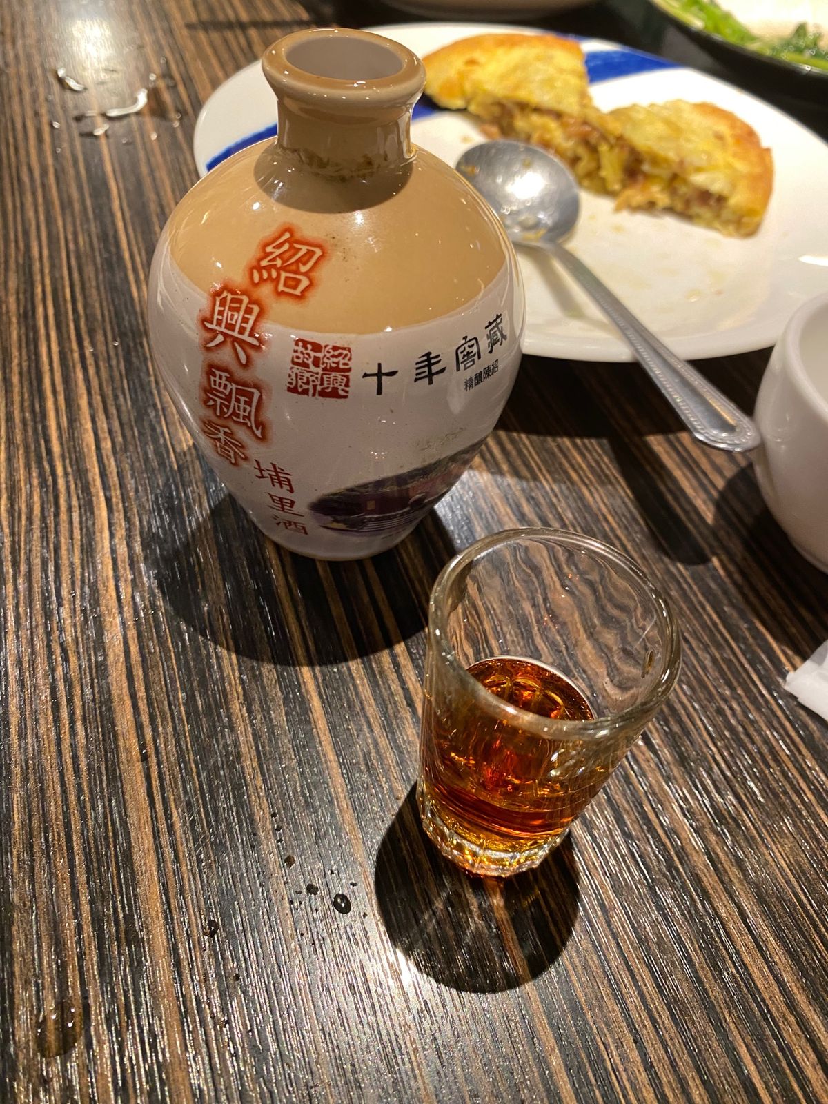 青葉

雨なので早めの17:30夕食
開店とほぼ同時に入店しました😁

し...