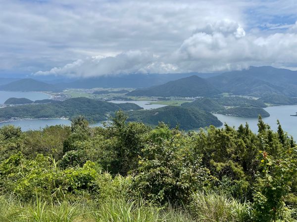 日本・福井県「三方五湖」の写真：三方五湖テラスで絶景を堪能。
源与門さん...
