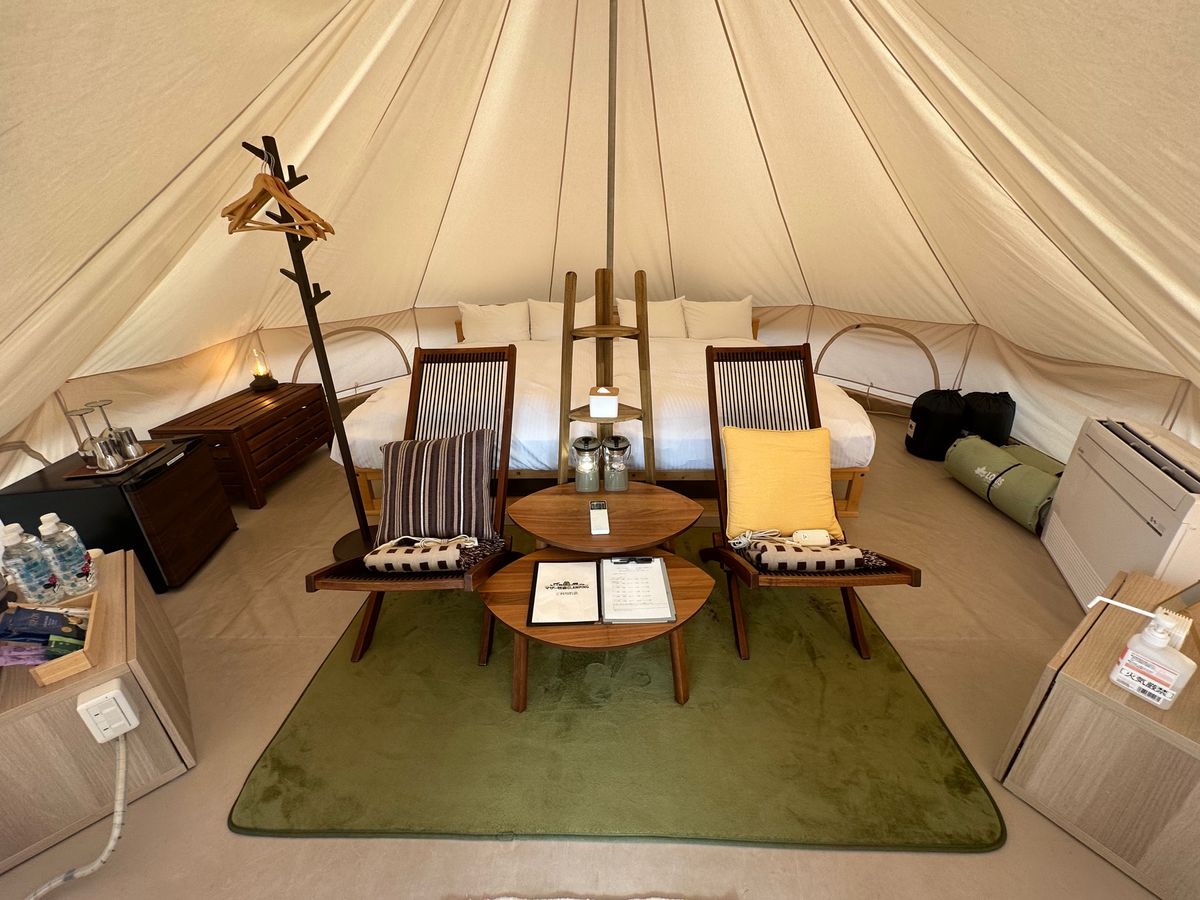 マザー牧場グランピングにチェックイン
今回の部屋はスカイグランテラス

テ...