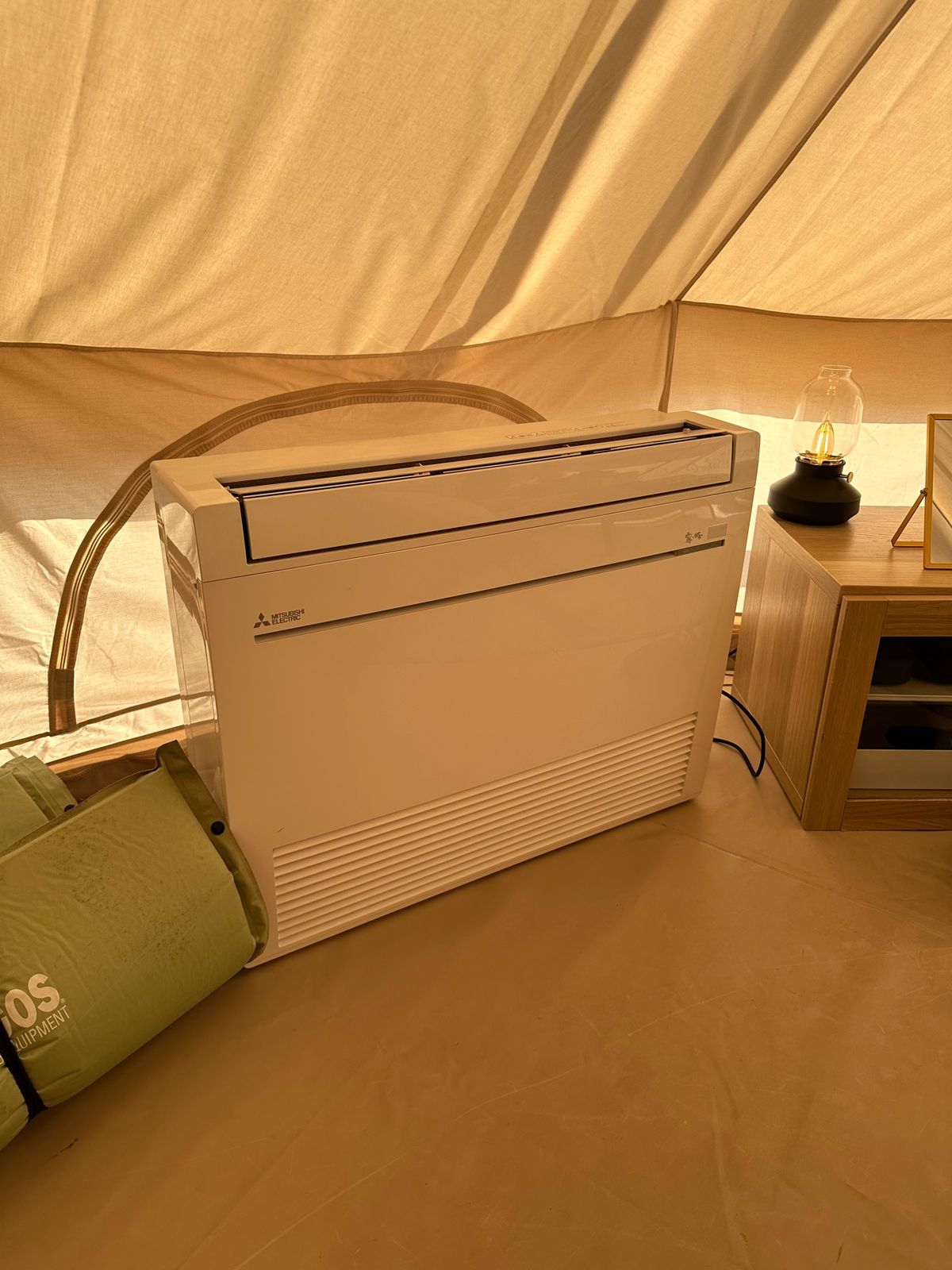 マザー牧場グランピングにチェックイン
今回の部屋はスカイグランテラス

テ...