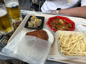 前回の札幌では体調不良であまり食べられなかったジンギスカン、スープカレー、...