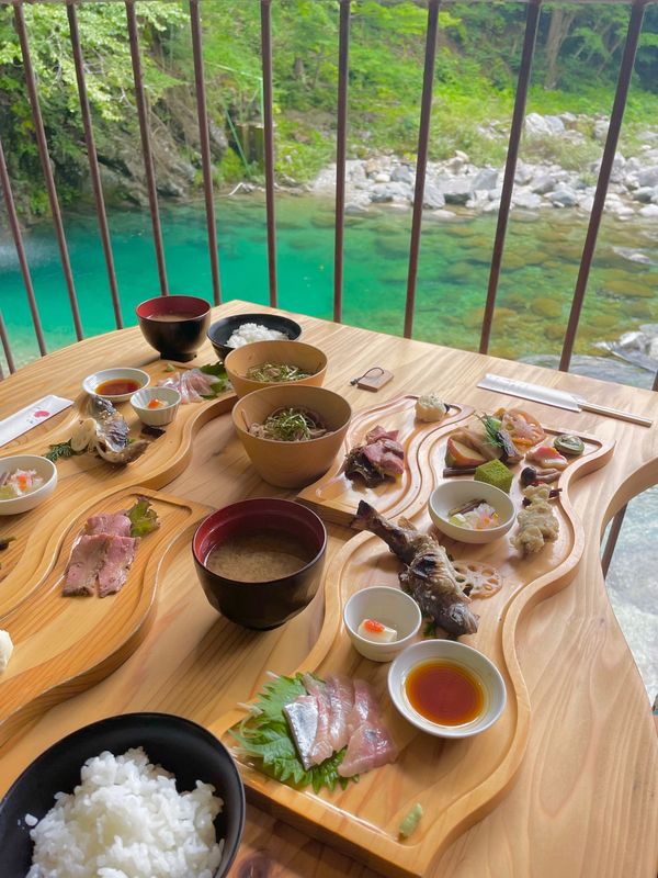 日本・岐阜県「岐阜旅行１泊２日」の写真：岩魚の里・狭