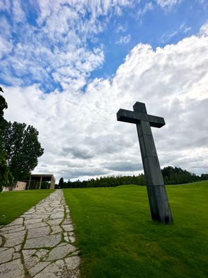 世界遺産スコーグスシュルコゴーデンとT-Centraren駅