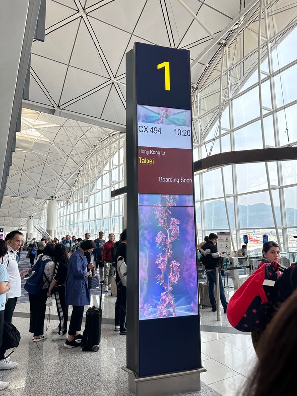 香港・跑馬地Happy Valley「HND ✈︎ HKG ✈︎ TPE ✈︎ HKG ✈︎ NRT」の写真：台北に着いても食べるよ❗️