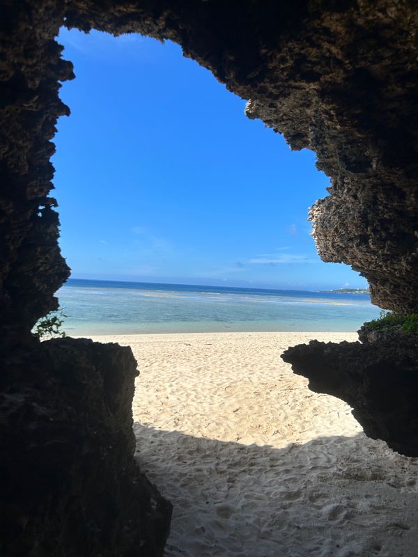 日本・沖縄県「沖縄旅行」の写真：瀬底ビーチ、ヒルトン瀬底でのサンセット、...