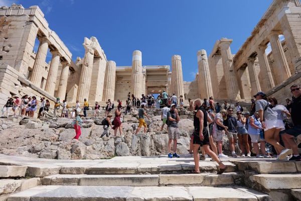 スウェーデン・マルメ「夏休みギリシャ旅」の写真：パルテノン神殿の入り口