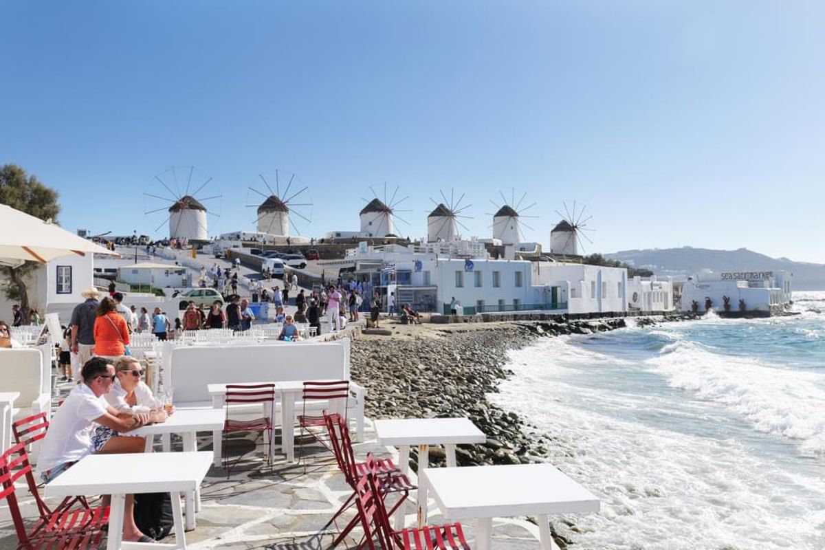 ミコノスの海岸で