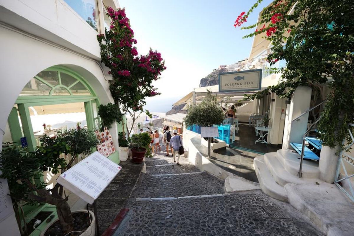 サントリーニ島の裏道
