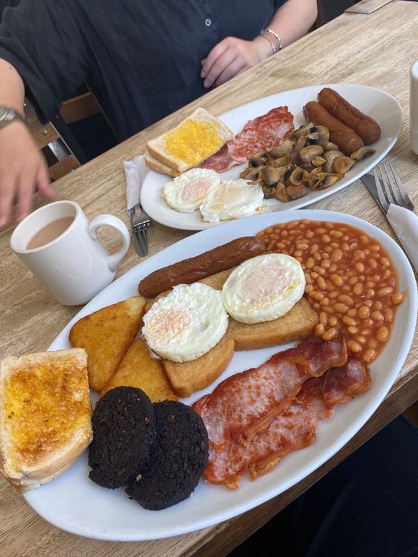 イギリス(英国)「ロンドン」の写真：イングリッシュブレックファースト
親友宅...