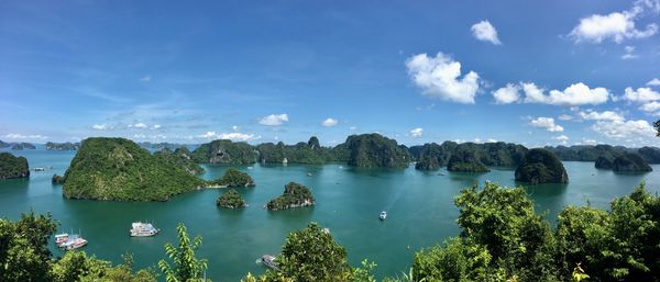 香港・赤鱲角 Chek Lap Kok「NRT ✈︎ HKG ✈︎ HAN ✈︎ HKG ✈︎ NRT」の写真：このTitov島の山頂から見た絶景🏝️
...