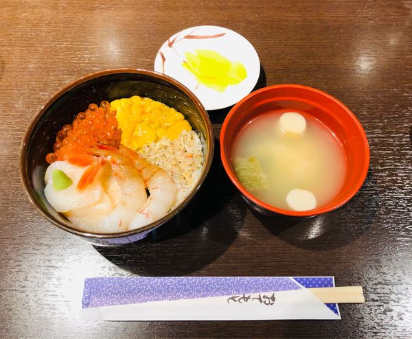 日本・北海道「北海道」の写真：千歳空港でランチタイム