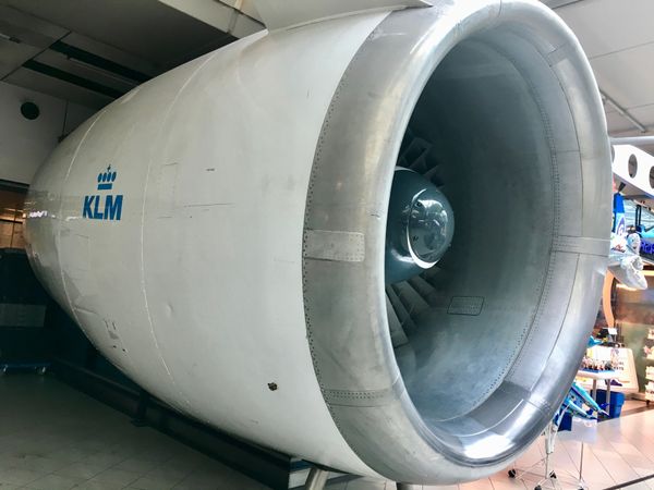 オランダ・スキポール「NRT ✈︎ HKG ✈︎ MPX ✈︎ VIE 🚇 BUD ✈︎ AMS ✈︎ HKG ✈︎ NRT 」の写真：ブダペスト空港からアムステルダムへ。