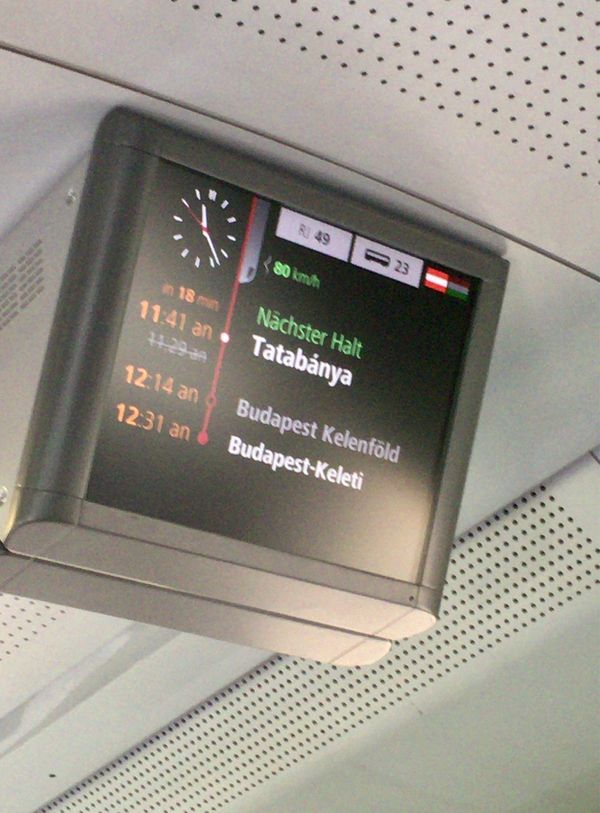 オランダ・スキポール「NRT ✈︎ HKG ✈︎ MPX ✈︎ VIE 🚇 BUD ✈︎ AMS ✈︎ HKG ✈︎ NRT 」の写真：ウィーンから電車でブダペストに移動。