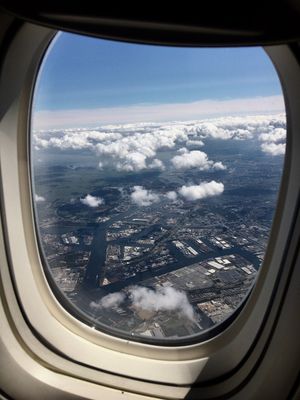 いつも通りスキポール空港から香港へと向かう。