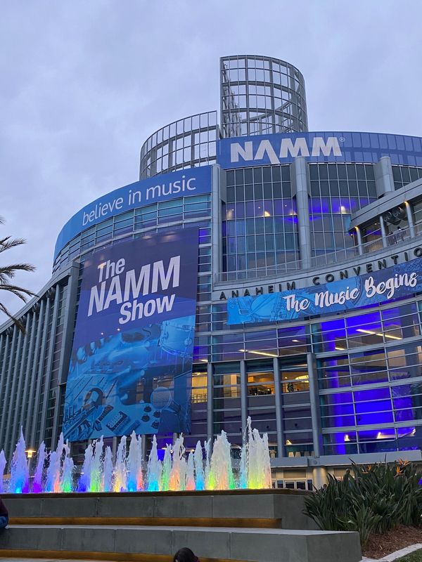 アメリカ(米国)・アナハイム「NAMM SHOW」の写真