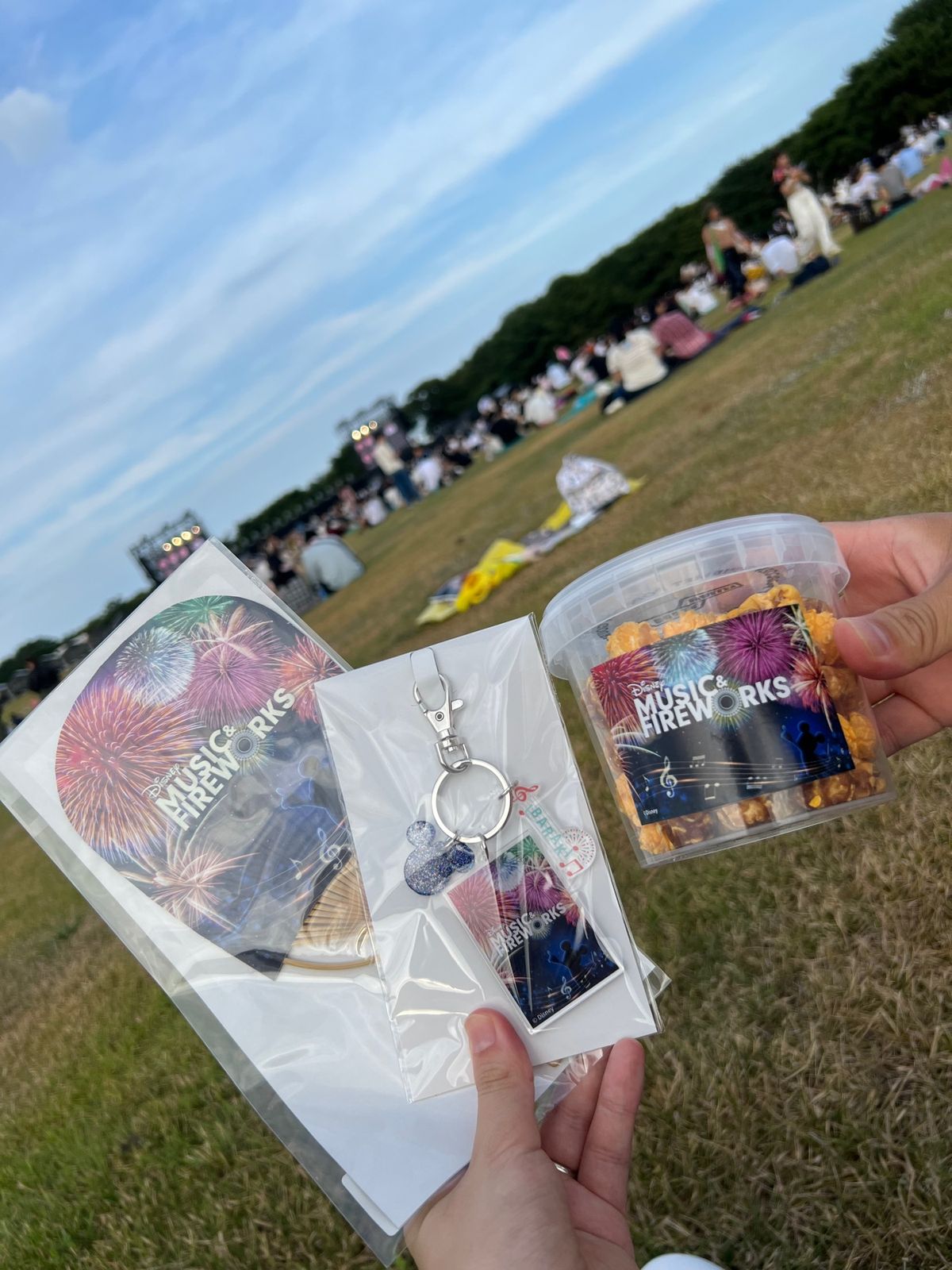 初めこんなに近くて花火見た
しかもディズニーの音楽に合わせて♩¨̮
感動し...