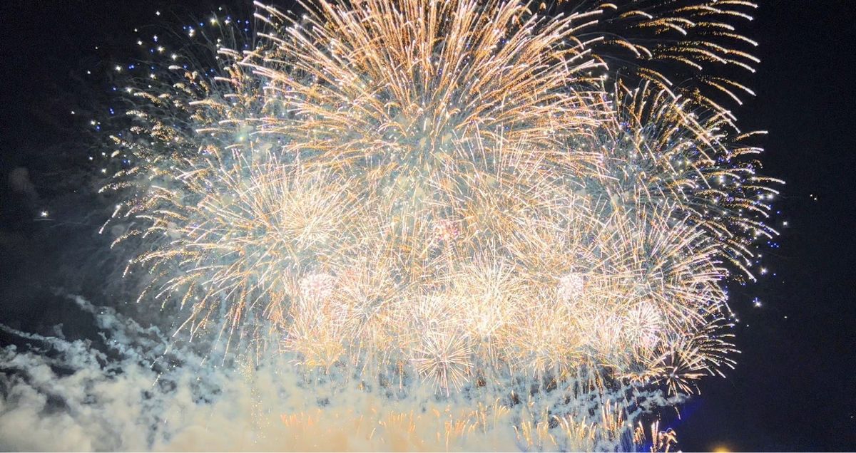 初めこんなに近くて花火見た
しかもディズニーの音楽に合わせて♩¨̮
感動し...