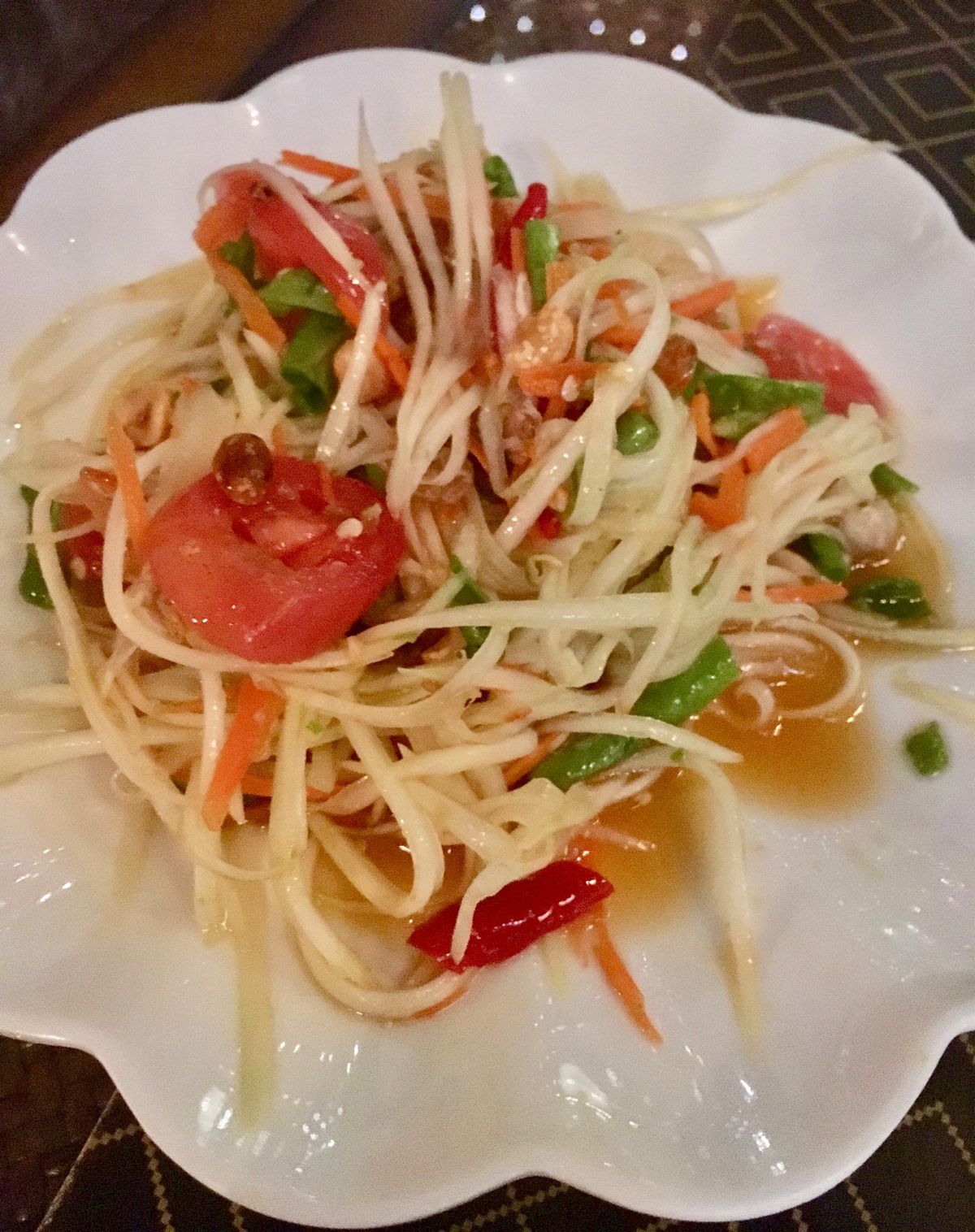 最後の夜。
ヤムウンセン、ソムタム、ガパオライス、センヤ・クイッティアオ。