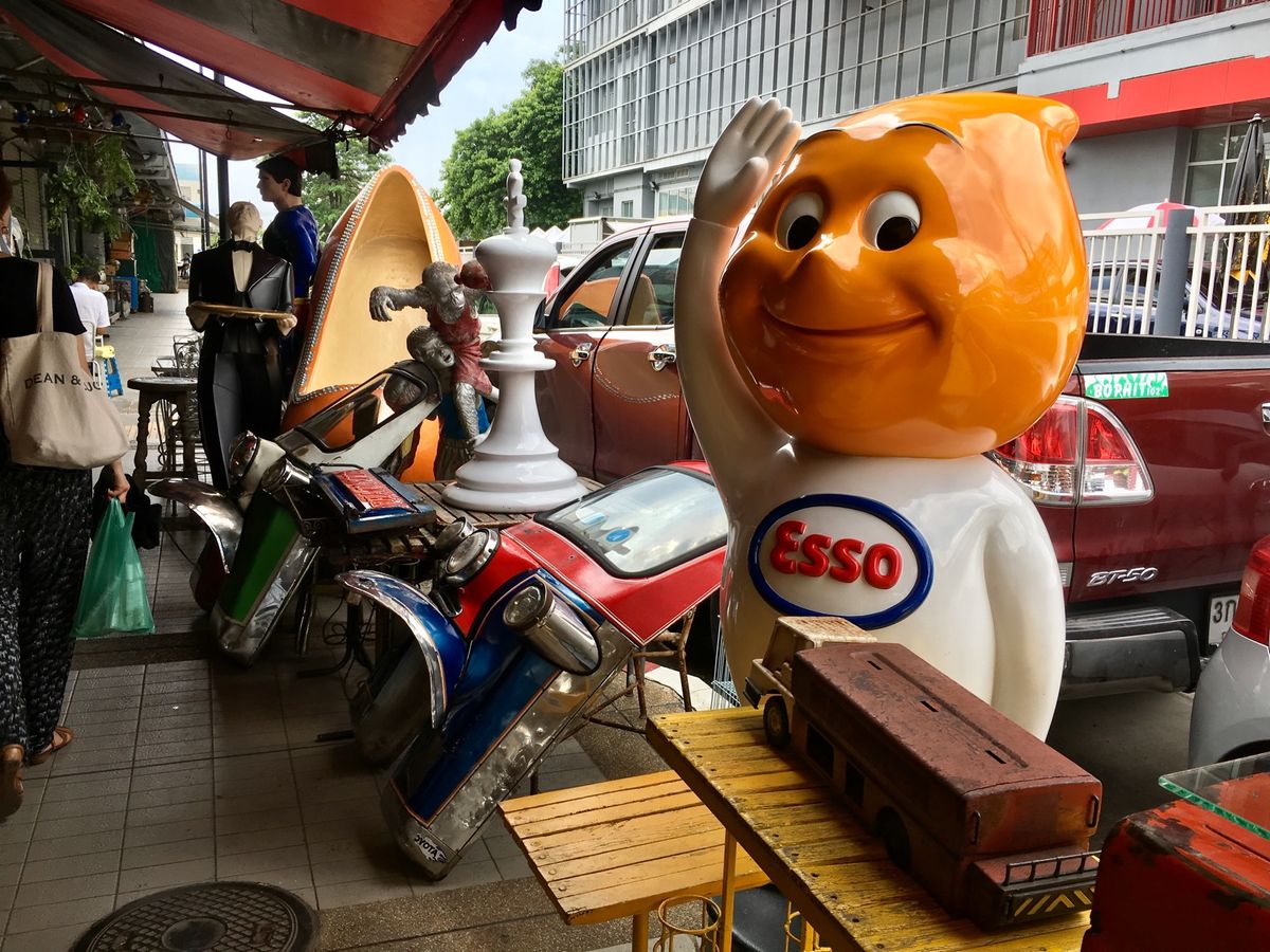 翌日は久々にチャトゥウチャック・マーケットに出向きました。