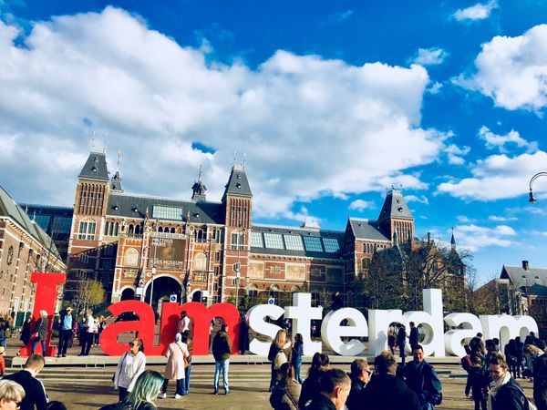 オランダ・アムステルダム「NRT ✈︎ HKG ✈︎ FRA ✈︎ AMS ✈︎ BCN ✈︎ FCO ✈︎ HKG ✈︎ NRT」の写真：I am sterdamのモニュメントと...