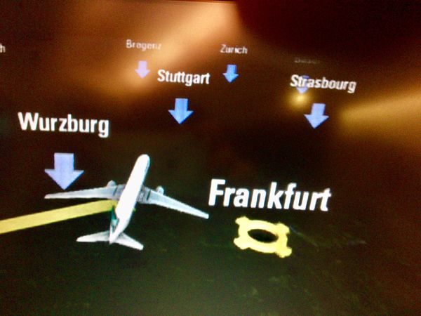 オランダ・アムステルダム「NRT ✈︎ HKG ✈︎ FRA ✈︎ AMS ✈︎ BCN ✈︎ FCO ✈︎ HKG ✈︎ NRT」の写真：フランクフルト到着前の朝食