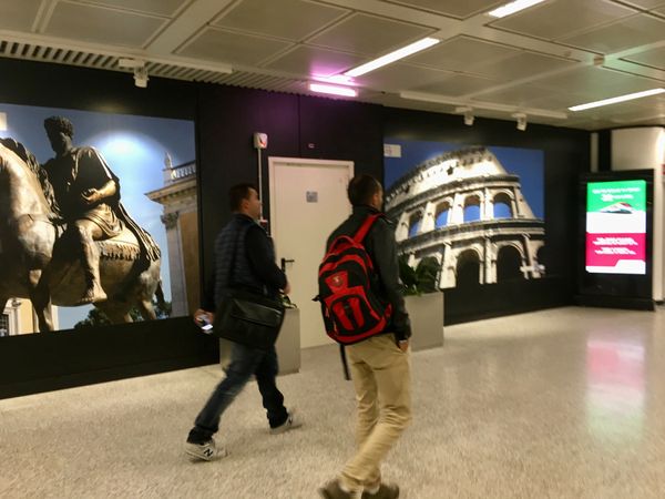 オランダ・アムステルダム「NRT ✈︎ HKG ✈︎ FRA ✈︎ AMS ✈︎ BCN ✈︎ FCO ✈︎ HKG ✈︎ NRT」の写真：ローマ経由で香港に向かいます