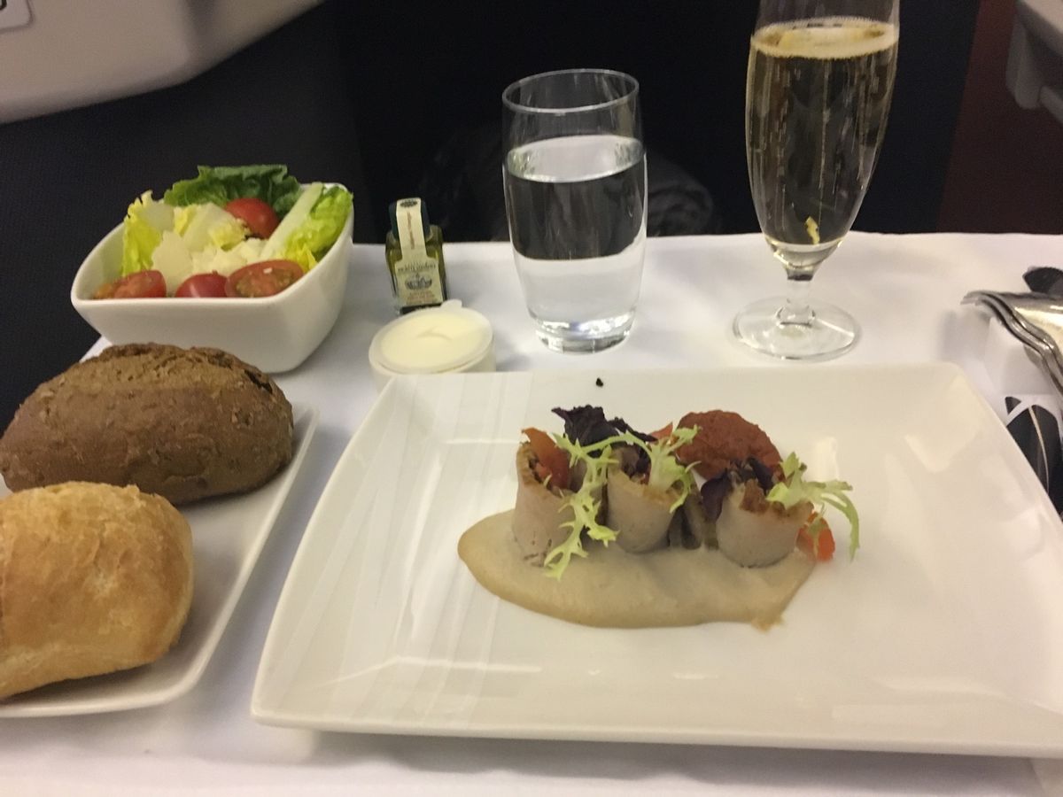 香港に向けて出発です。