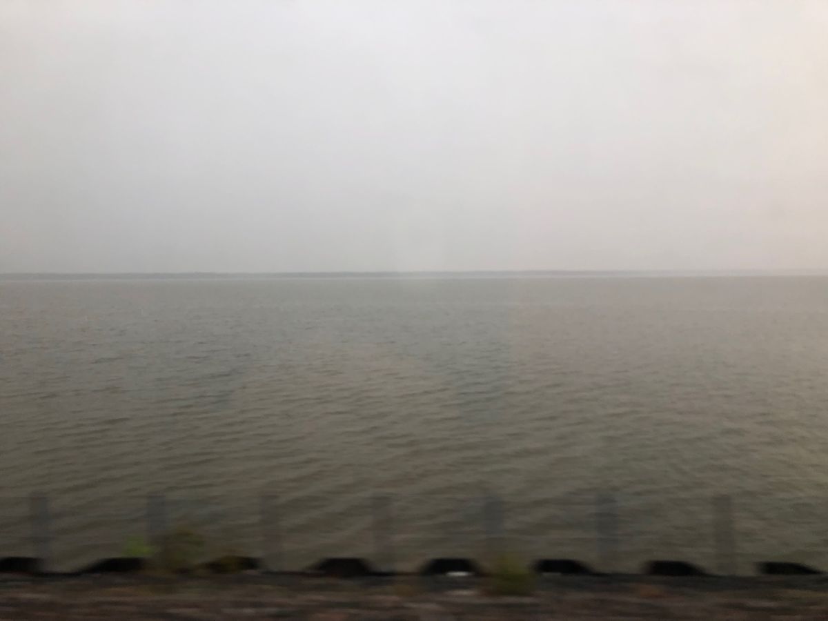 ランチ
列車内4食目
あまりお天気はよくありません
ワシントンDCに着きました